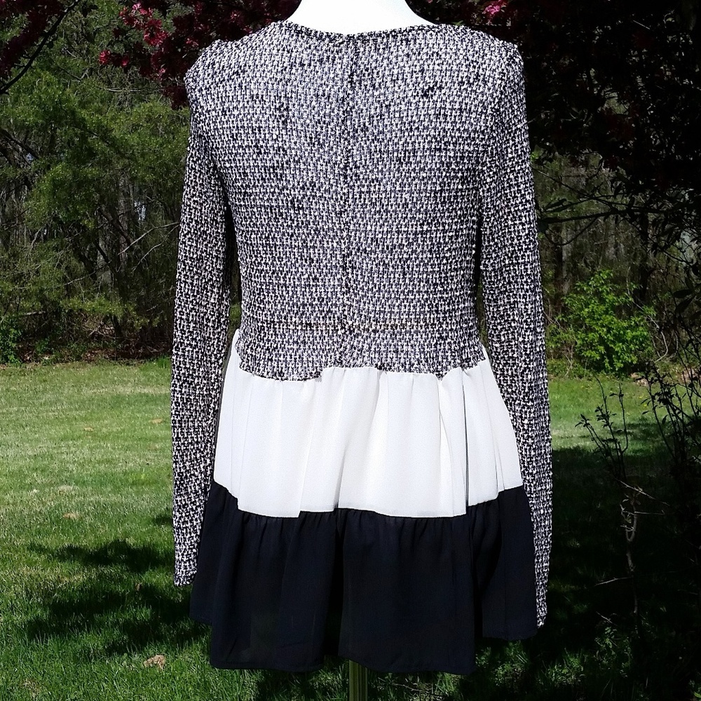 Black Ivory Tiered Tunic Shirt Crochet at Top - Picture 4 of 8